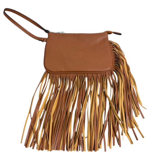 NWT Carlos Santana Boho Western Fringe Wristlet Purse Faux Leather - Picture 2 of 4